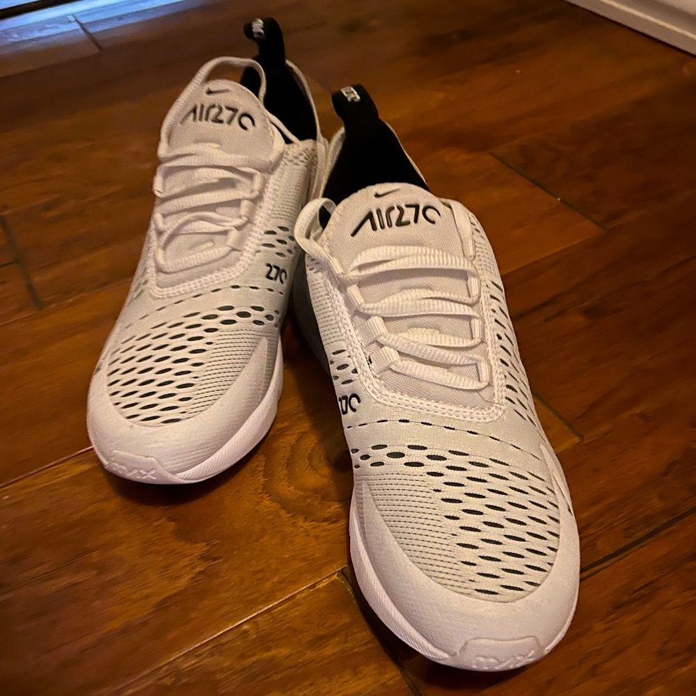 Nike AirMax 270 Size 8